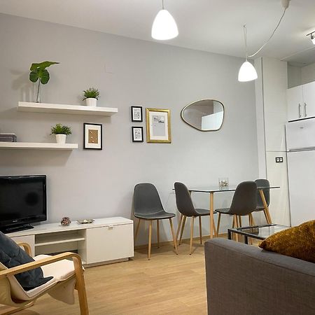 Quiet Apartment In The Heart Of Malaga Pool & Free Parking Kültér fotó
