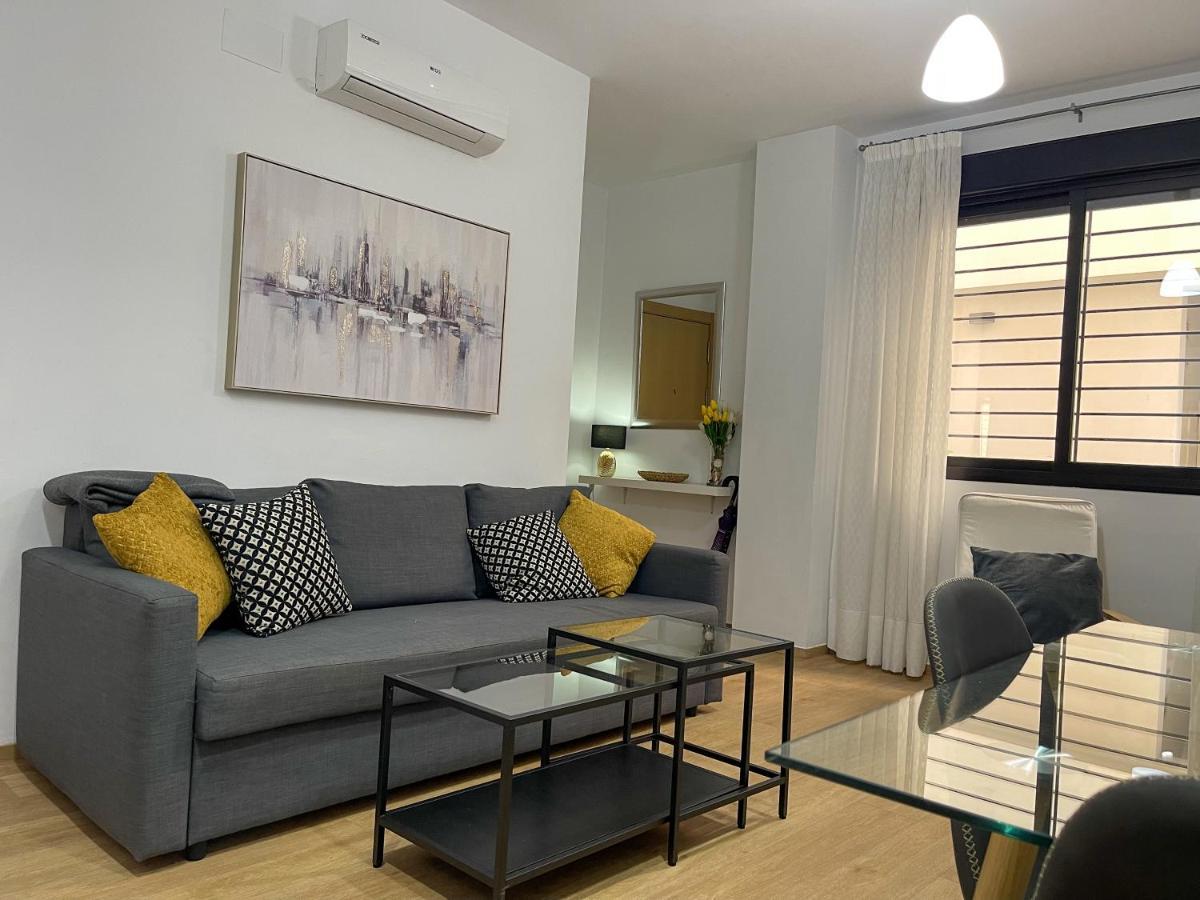 Quiet Apartment In The Heart Of Malaga Pool & Free Parking Kültér fotó