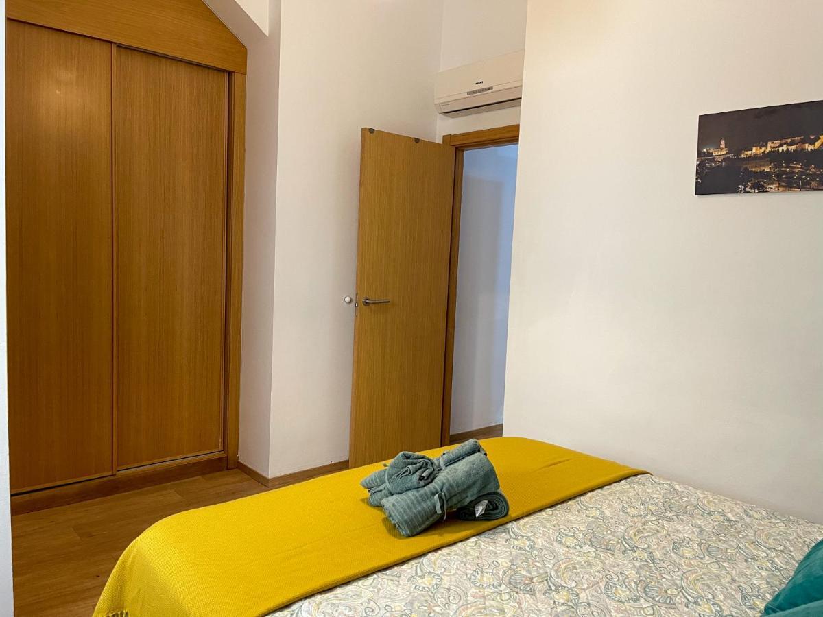 Quiet Apartment In The Heart Of Malaga Pool & Free Parking Kültér fotó