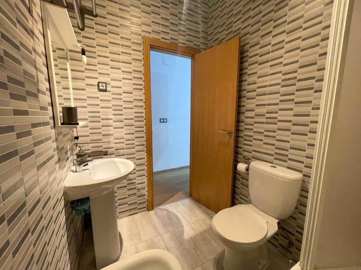 Quiet Apartment In The Heart Of Malaga Pool & Free Parking Kültér fotó